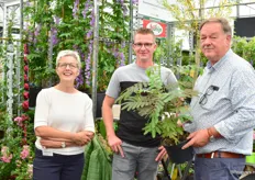 Lia van Wely, Jories Pater and Leen Konijn of Leen Konijn Nursery. Leen Konijn on the right with the Albizia. One of more 300 products grown at the nursery.